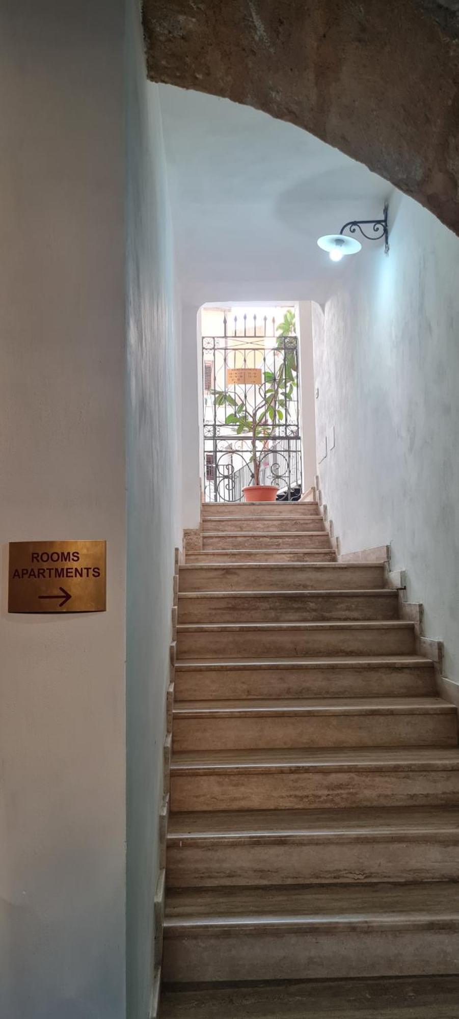 Il Museo Di Teresa Piazza Del Teatro Centrale Agrigento Exterior photo